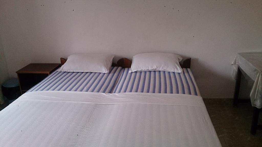 Domingos Guest House Baga Zimmer foto